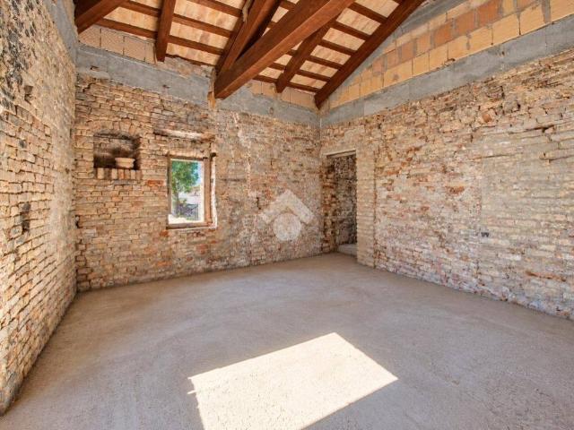 Rustico in vendita a Città Sant'Angelo, Pescara