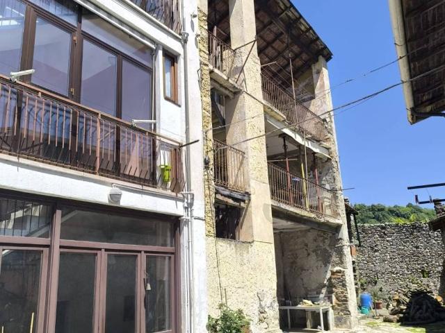 Rustico in vendita a Castello, Cittiglio