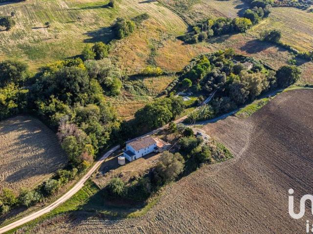 Rustico in vendita a Contrada Asola, Marche