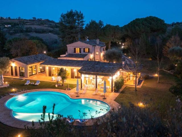 Rustico in vendita a Mori, Marche
