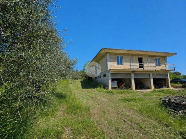 Rustico in vendita a Marche, Macerata