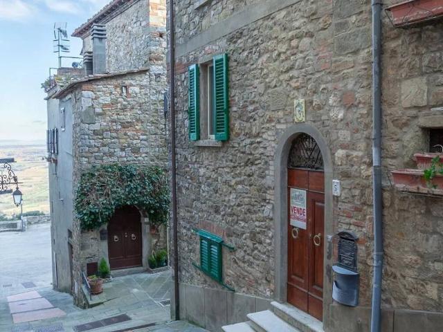 Rustico in vendita a Civitella in Val di Chiana, Toscana
