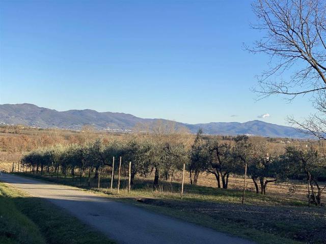 Rustico in vendita a Civitella in Val di Chiana, Toscana