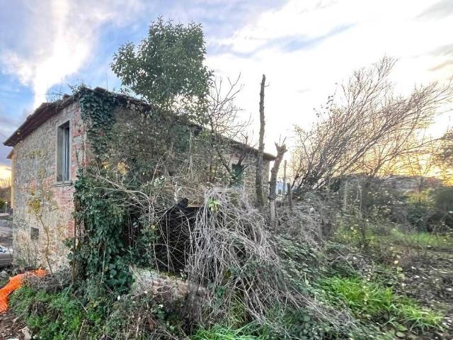 Rustico in vendita a Civitella in Val di Chiana, Albergo