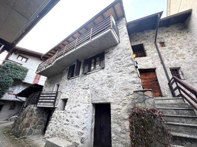 Villa Indipendente in vendita a Civo, Lombardia