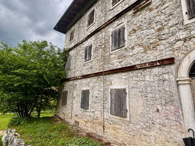 Rustico in vendita a Clauzetto, Friuli-Venezia Giulia