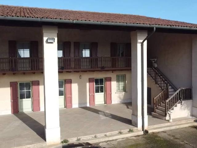 Rustico in vendita a Coccaglio, Lombardia