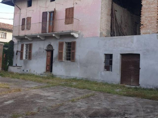 Rustico in vendita a Piemonte, Asti