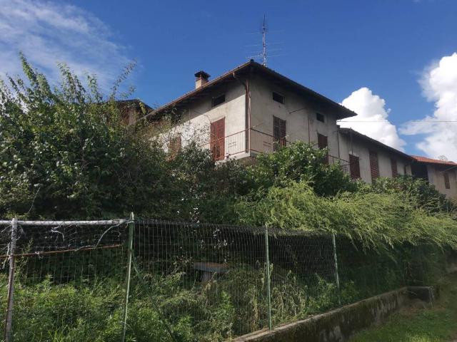 Villa Indipendente in vendita a Comunità Montana Valli del Verbano, Cocquio