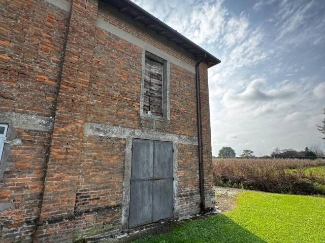 Rustico in vendita a Unione Delta del Po, Codigoro