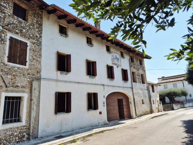 Rustico in vendita a Codroipo, Friuli-Venezia Giulia