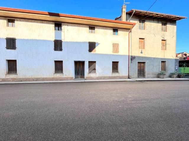 Rustico in vendita a Codroipo, Friuli-Venezia Giulia