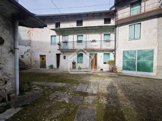 Rustico in vendita a Codroipo, Friuli-Venezia Giulia