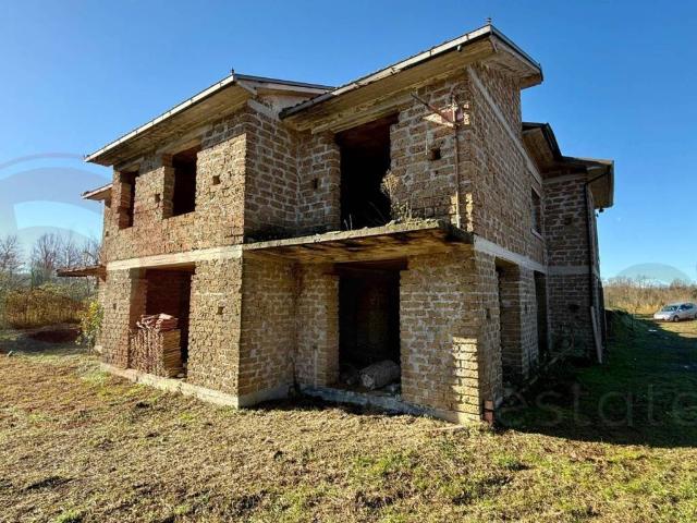 Rustico in vendita a Arce, Lazio