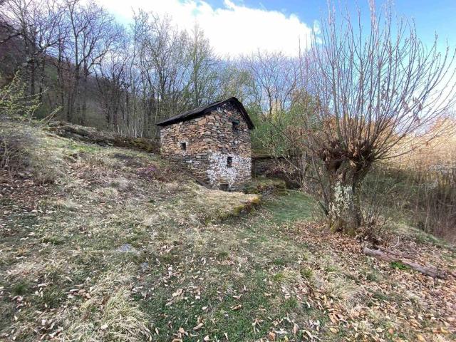 Rustico in vendita a Villatico, Colico