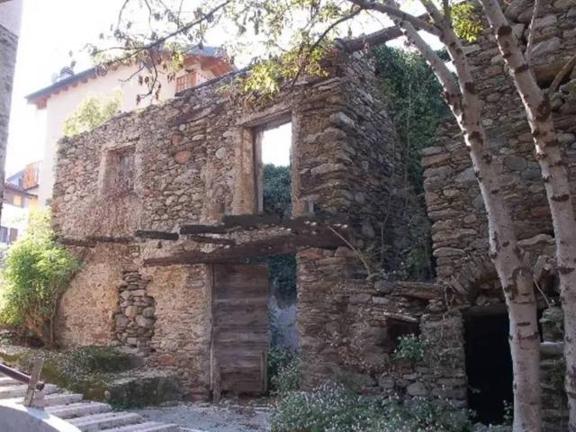 Rustico in vendita a Chiaro, Colico