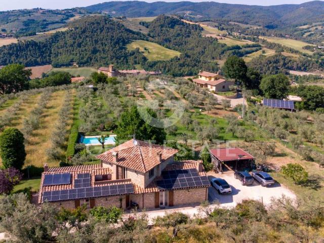 Rustico in vendita a Collazzone, Umbria