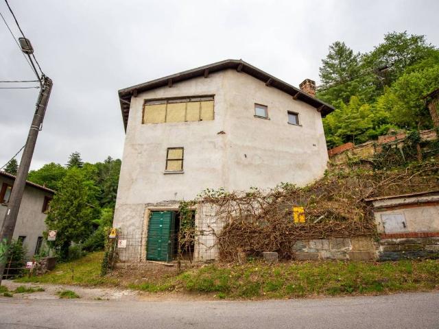Rustico in vendita a Colle Brianza, Lombardia