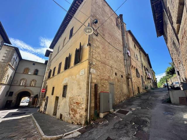 Rustico in vendita a Colle Di Val D'elsa, Toscana