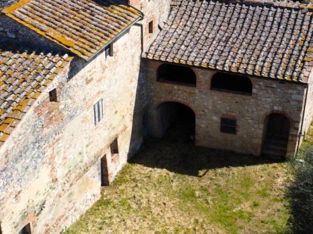 Rustico in vendita a Colle Di Val D'elsa, Toscana