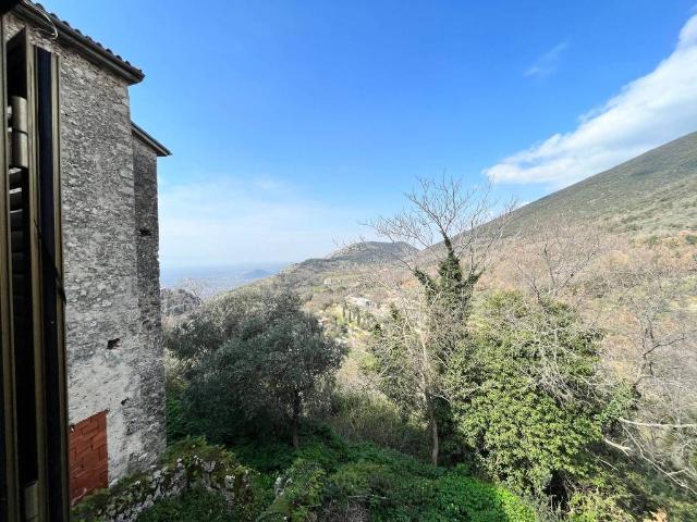 Rustico in vendita a Colle San Magno, Lazio