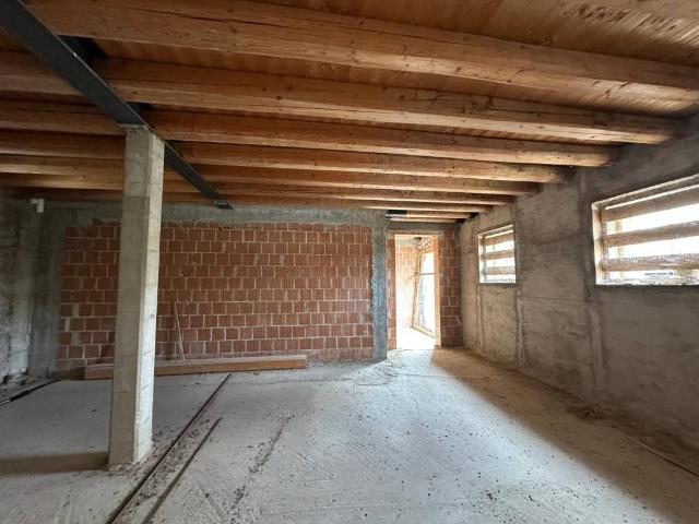 Rustico in vendita a Colle Umberto, Veneto