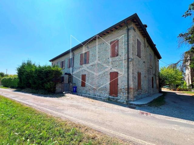 Rustico in vendita a Collecchio, Reggio Emilia