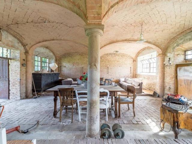 Rustico in vendita a Lemignano, Collecchio