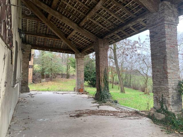 Rustico in vendita a Gaiano, Collecchio
