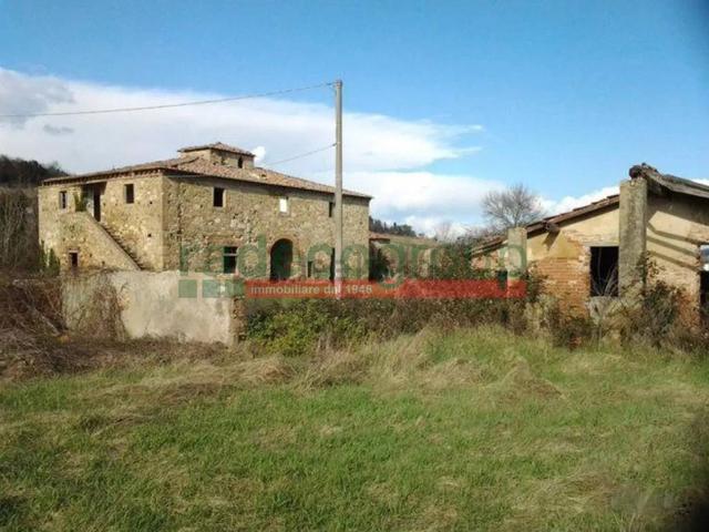 Rustico in vendita a Collesalvetti, Toscana