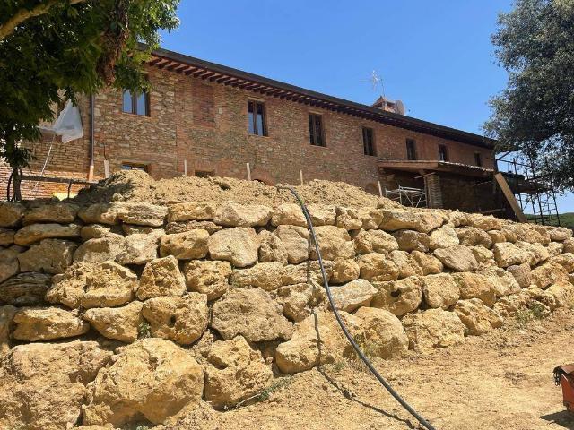Rustico in vendita a Collesalvetti, Toscana