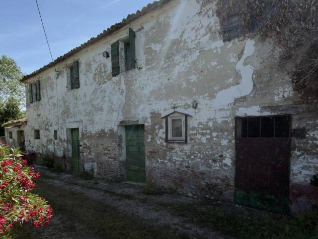 Rustico in vendita a Colli al Metauro, Marche