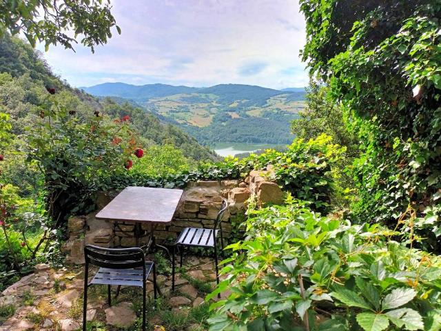 Rustico in vendita a Colli Verdi, Ruino