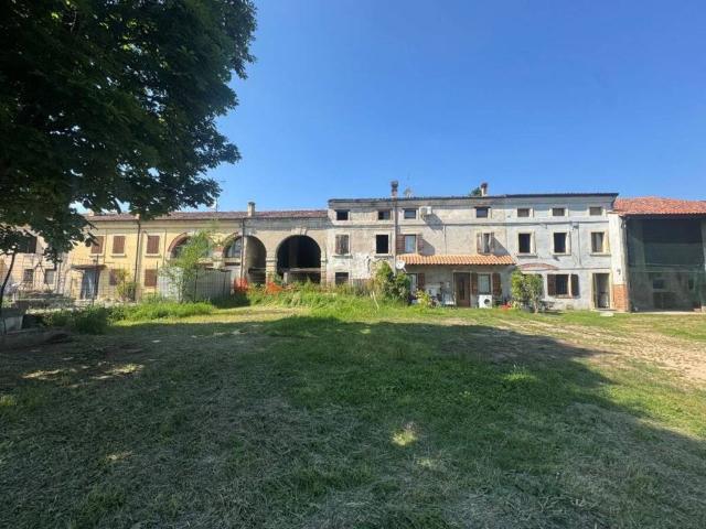 Rustico in vendita a Colognola Ai Colli, Veneto