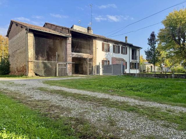 Rustico in vendita a Colorno, Reggio Emilia