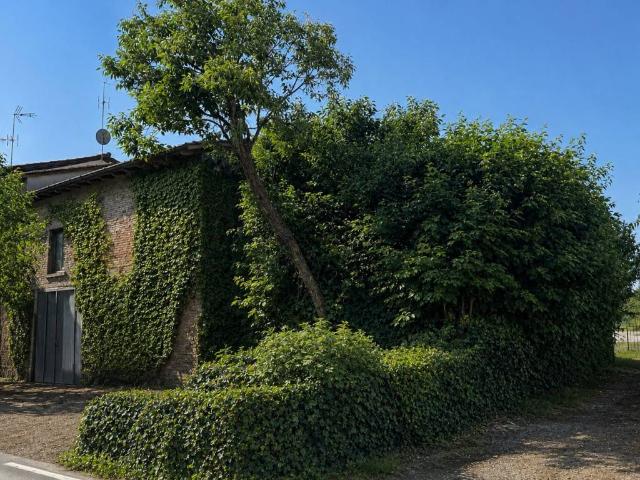 Rustico in vendita a Colorno, Reggio Emilia