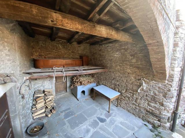 Rustico in vendita a Unione di comuni Montana Lunigiana, Comano