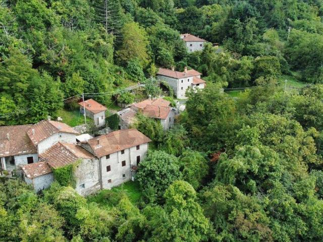 Rustico in vendita a Unione di comuni Montana Lunigiana, Comano