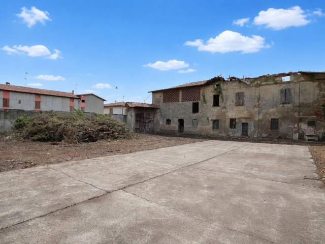 Rustico in vendita a Comezzano-Cizzago, Cizzago