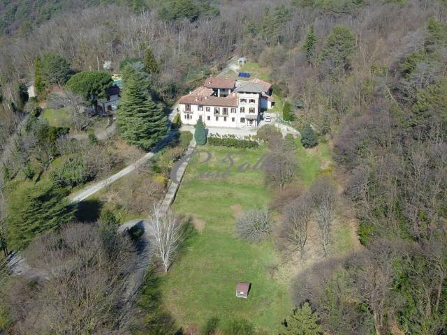 Rustico in vendita a San Fermo Della Battaglia, Lombardia