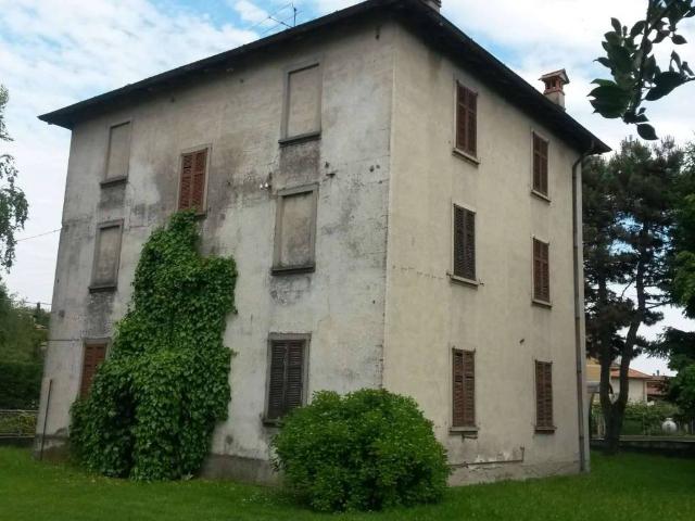 Rustico in vendita a Cardano, Como