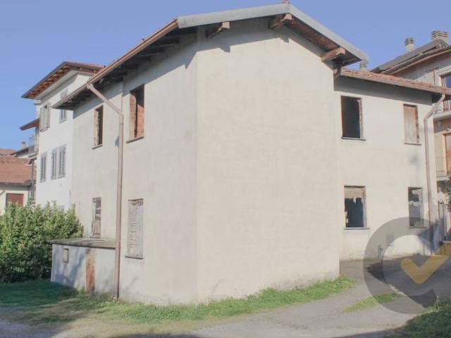 Rustico in vendita a Como, Lombardia