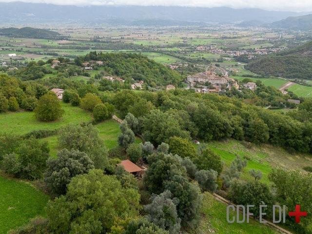 Rustico in vendita a Contigliano, Lazio