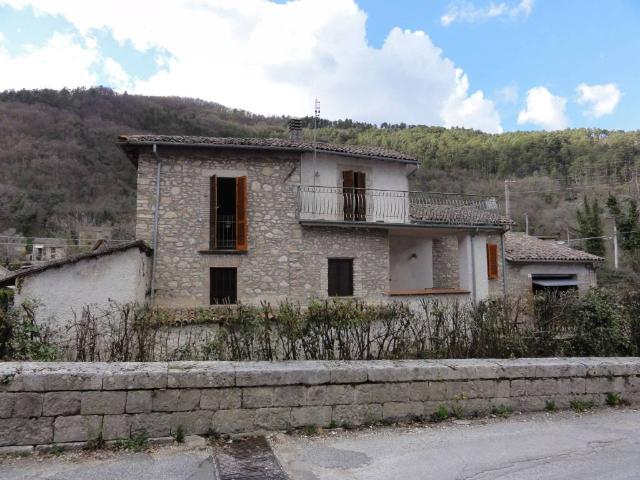 Rustico in vendita a Contigliano, Lazio