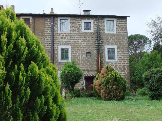 Rustico in vendita a Corchiano, Lazio