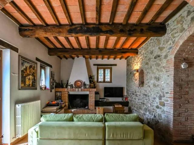 Rustico in vendita a Corciano, Umbria