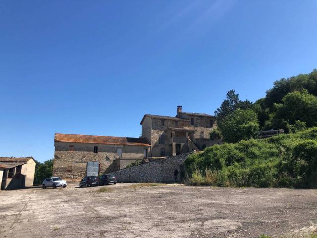 Rustico in vendita a Corciano, Umbria
