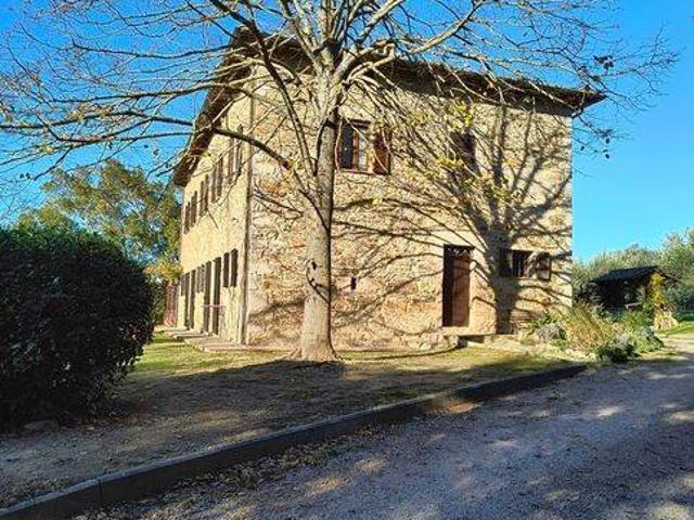 Rustico in vendita a Mantignana, Corciano