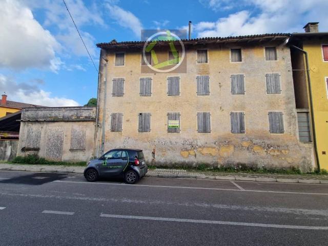 Rustico in vendita a San Giacomo, Cordenons