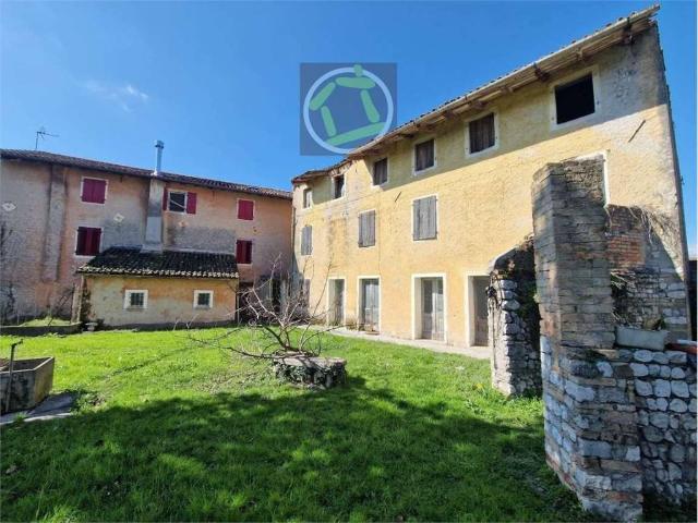 Rustico in vendita a San Giacomo, Cordenons
